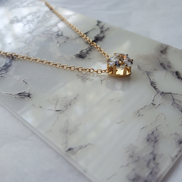 New Heart Pendant Necklace - Picture 3 of 6